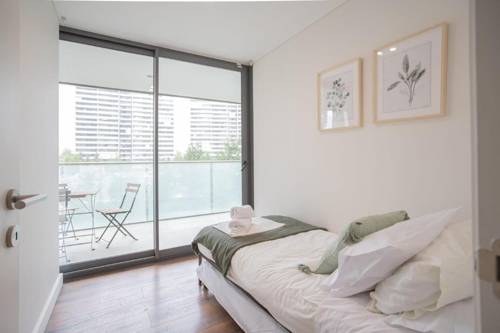 Total Comfort Steps From Parque Araucano Apartamento Santiago