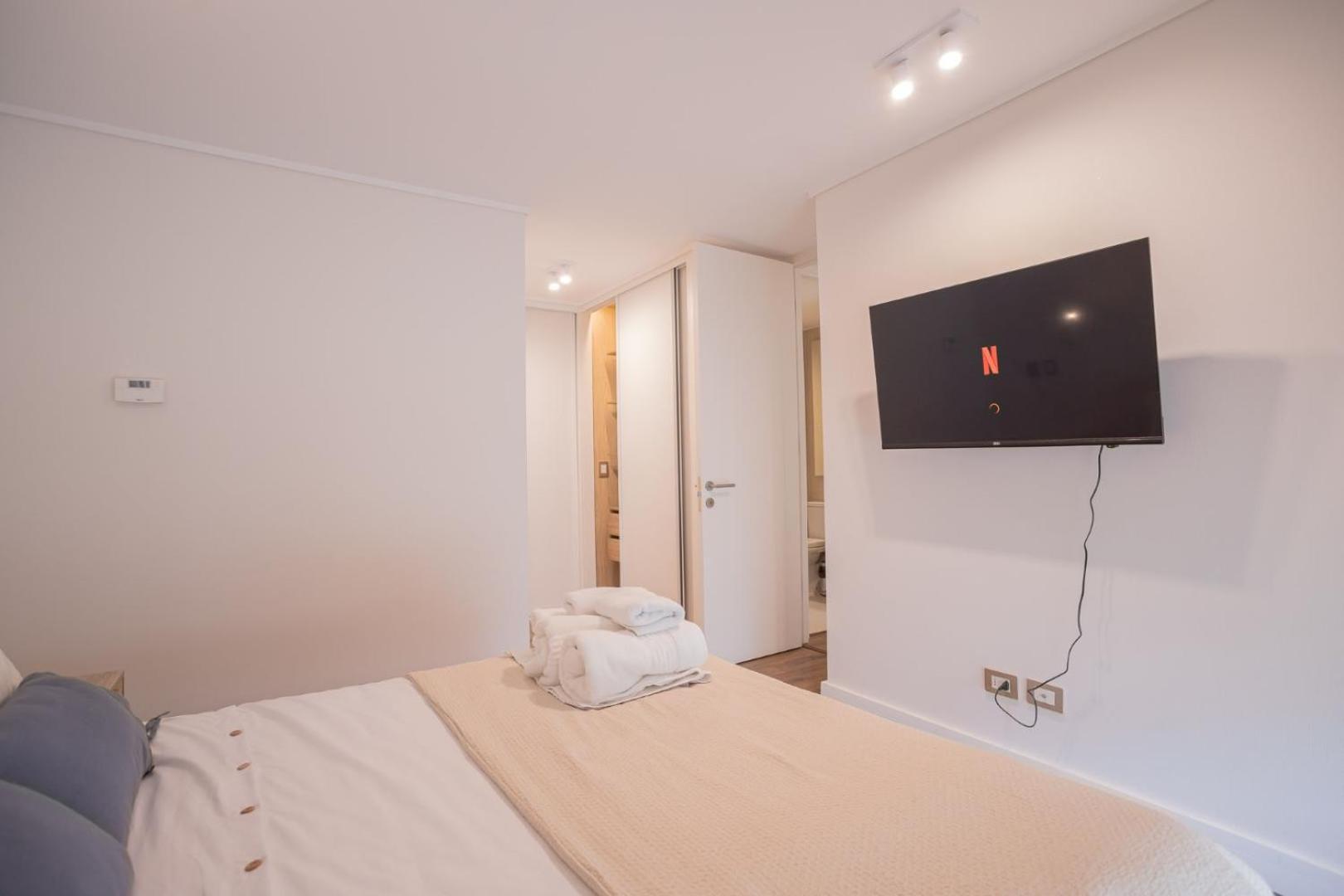Total Comfort Steps From Parque Araucano Apartamento *