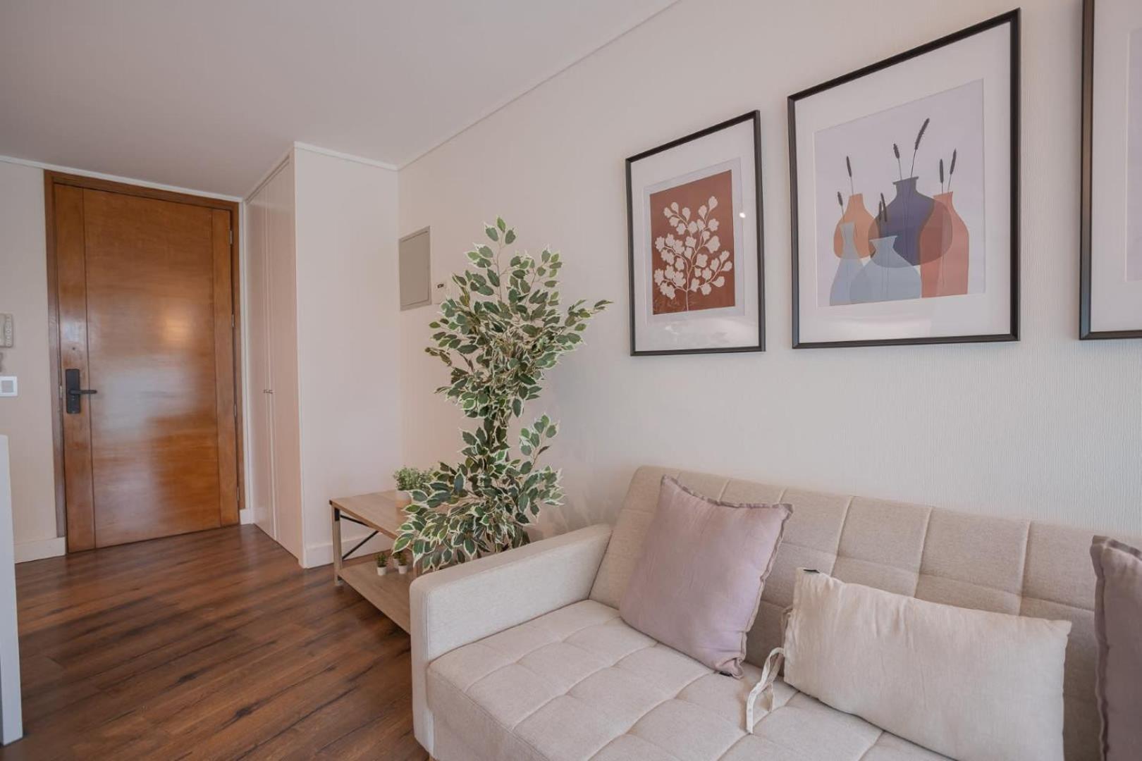 Total Comfort Steps From Parque Araucano Apartamento *
